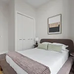 Avra Stylish Apartments Prime West Loop Location Near Union Park
