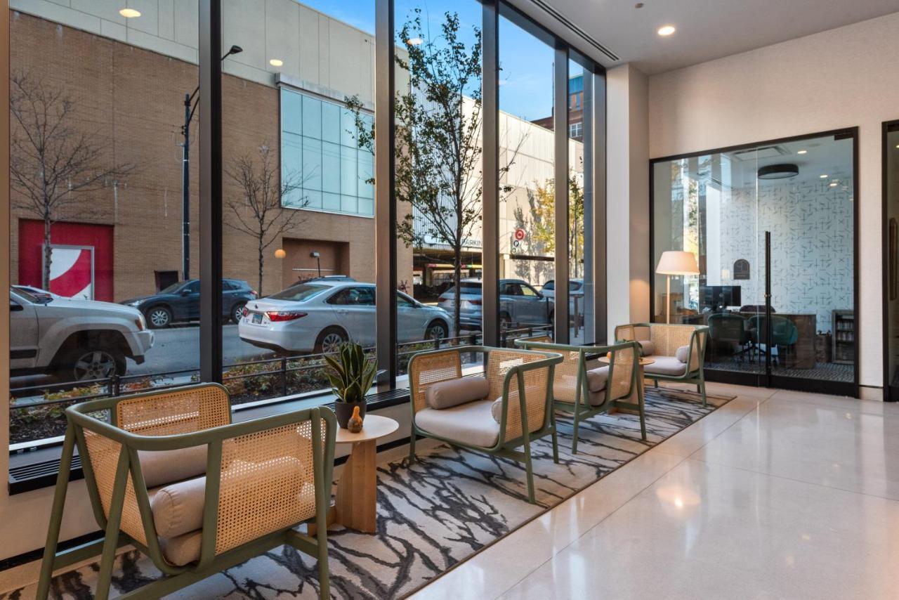 Avra Stylish Prime West Loop Location Near Union Park Apartment *