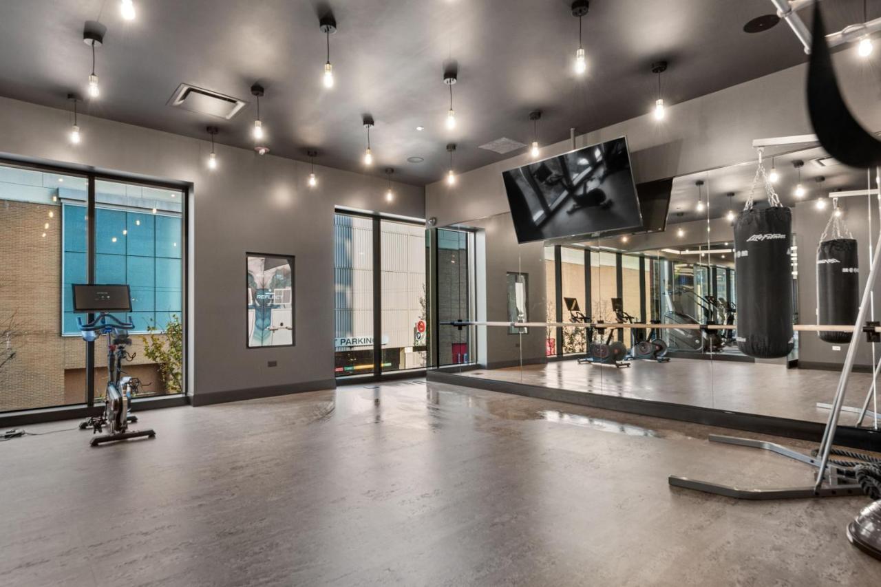 Avra Stylish Prime West Loop Location Near Union Park