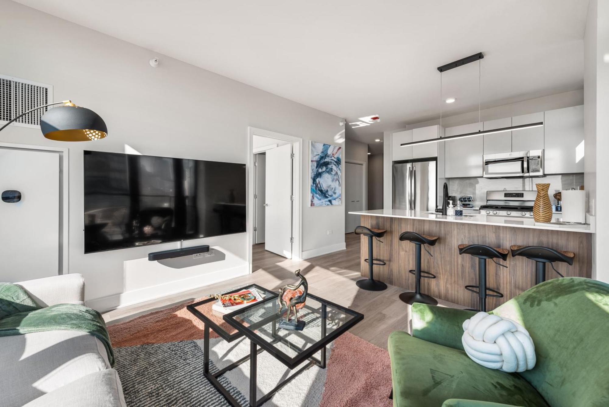 Avra Stylish Prime West Loop Location Near Union Park Apartment Chicago