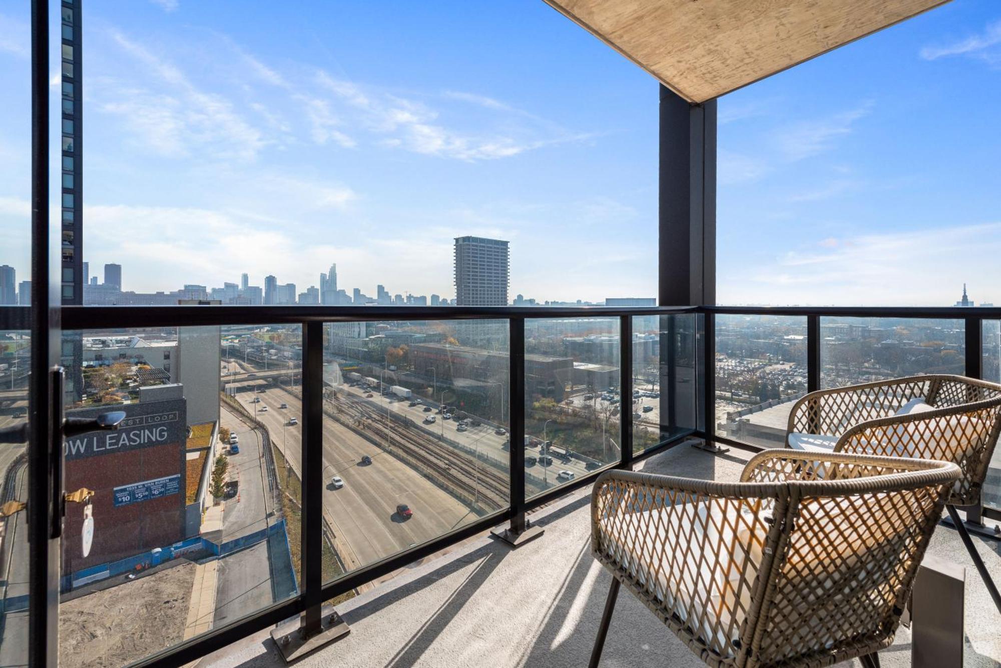 Apartment Avra Stylish Prime West Loop Location Near Union Park