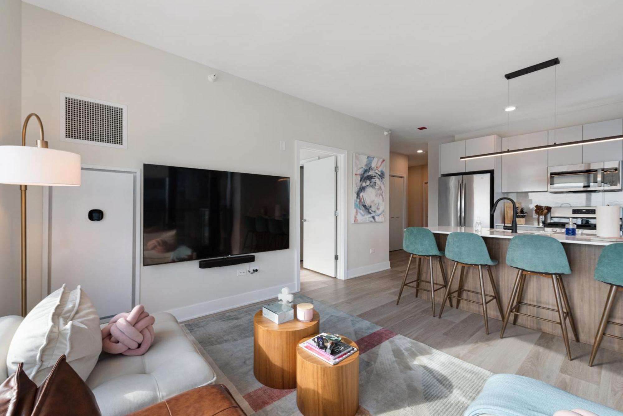 Avra Stylish Prime West Loop Location Near Union Park