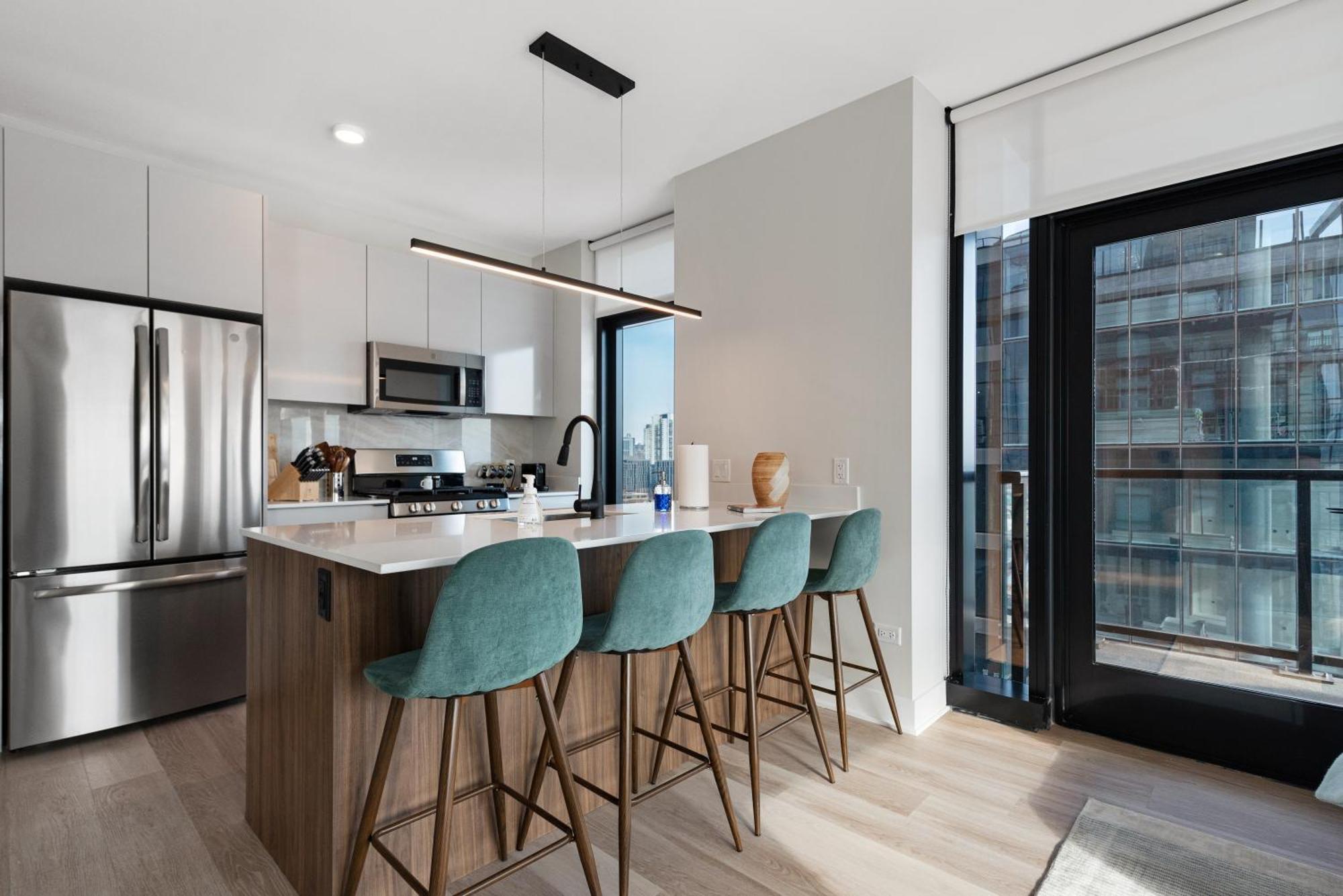 Apartment Avra Stylish Prime West Loop Location Near Union Park